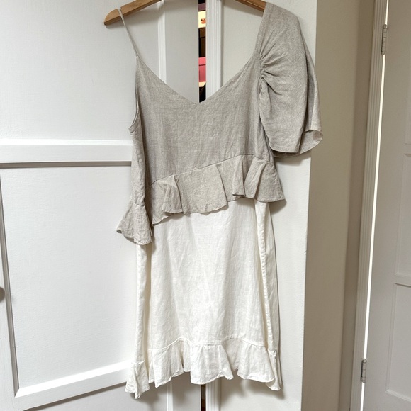 CARTAGENA, COLOMBIA designer Laetitia by Tatiana Robles Linen Dress - Picture 5 of 13